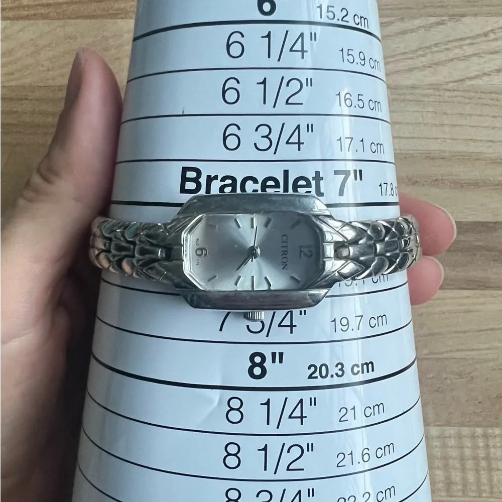 Citron ladies octagonal silver tone watch NEW BATTERY